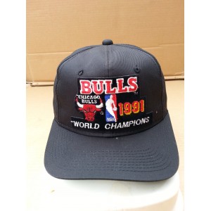 NWT VINTAGE CHICAGO BULLS WORLD CHAMPIONS 1991 Snapback Hat Cap Hat trucker   eb-47497836